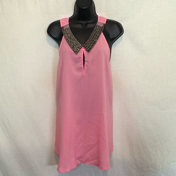 G-197‎ Xtaren Pink Beaded Collar Sleeveless Blouse Size S - Picture 1 of 12